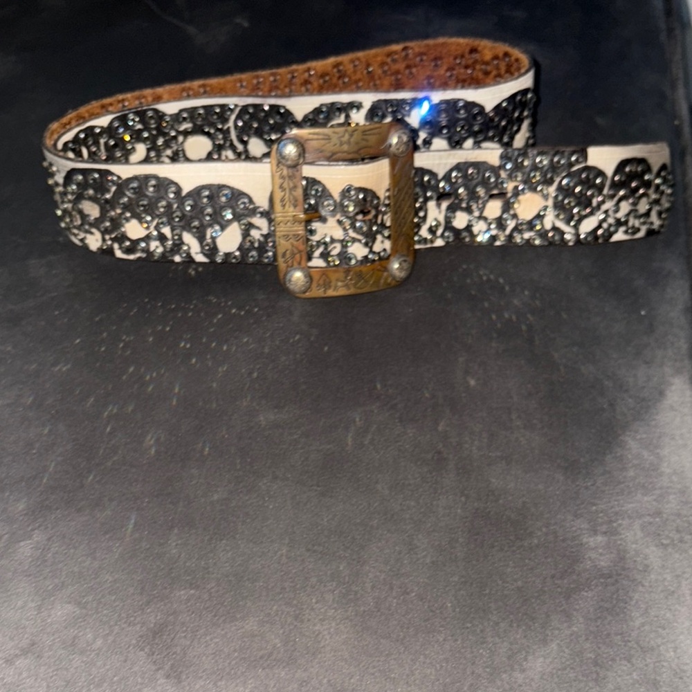 Great china wall with Swarovski  crystals Chic Black and White Embellished Belt